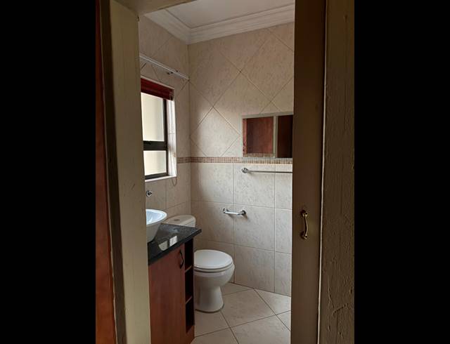 3 BEDROOM TOWNHOUSE TO LET IN SONNEVELD